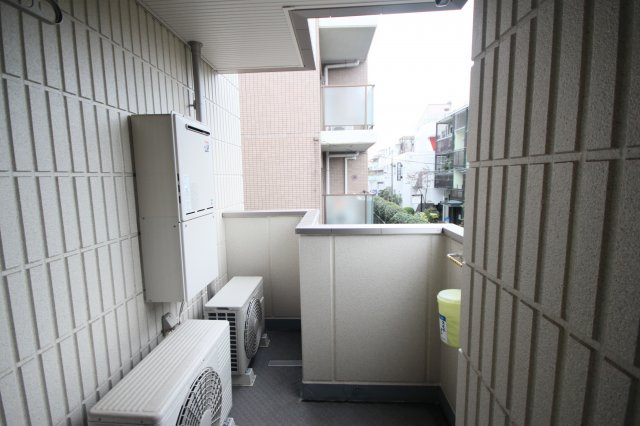 【バルコニー】