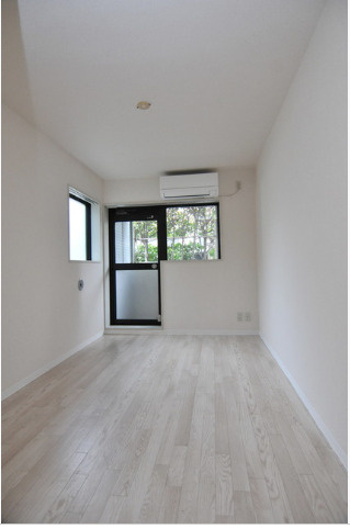 メゾン・ド・ルウィールの居間・リビング