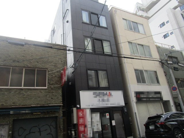大阪市中央区島之内２丁目のビルの外観