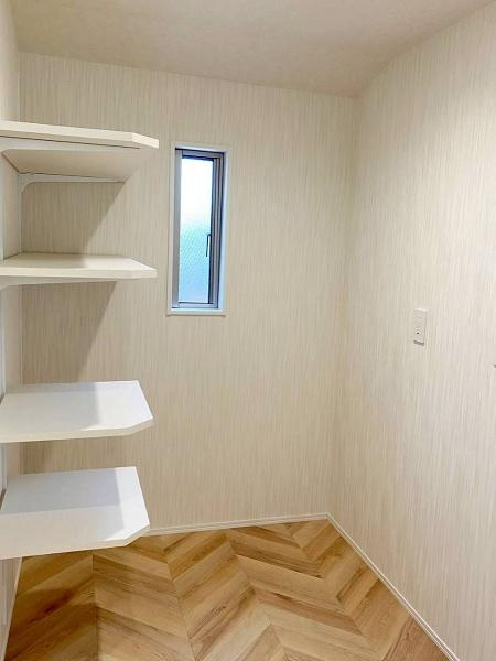 高知市潮新町1丁目　中古戸建ての収納