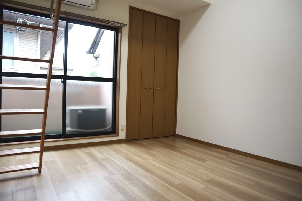 アルバ高宮の居間・リビング