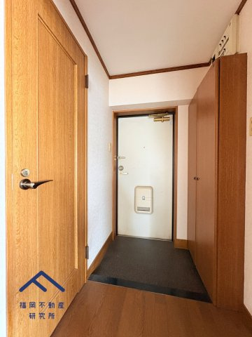 ステイツ天神東の玄関