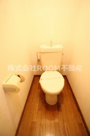 西村コーポレーションのトイレ|清潔感のあるトイレです