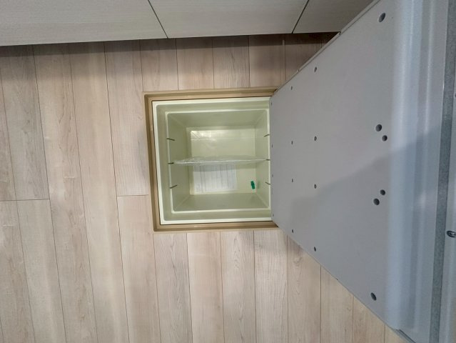 クレイドルガーデン宜野湾市上原 第２・２号棟の玄関|キッチンの床下収納