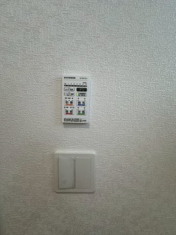 クレイドルガーデン宜野湾市上原 第２・２号棟の冷暖房・空調設備|浴室換気暖房乾燥機リモコン