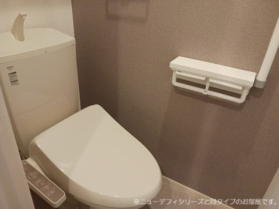 【トイレ】 | ヴィラ・グレイスⅡ | 温水洗浄便座付き