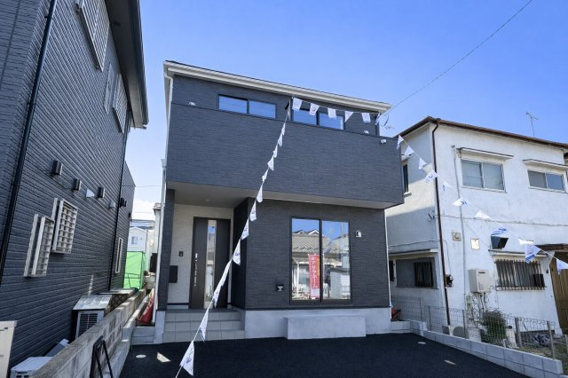 三郷市戸ケ崎５丁目新築戸建【吹上小学校:徒歩9分】の外観|完成済み内覧可能です！！