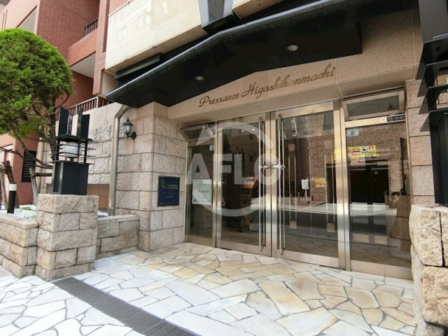 プレサンス東本町のエントランス|プレサンス東本町　エントランス