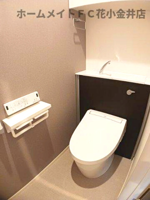 【トイレ】 | ピースフルⅢ | コンパクトで使いやすいトイレです