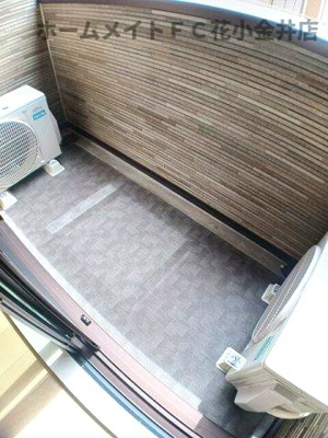 【バルコニー】 | ピースフルⅢ | 暖かな日差しのふりそそぐバルコニー