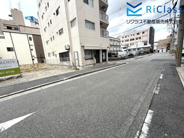 ワコーレハーバーコート神戸のその他|マンション前の道路です