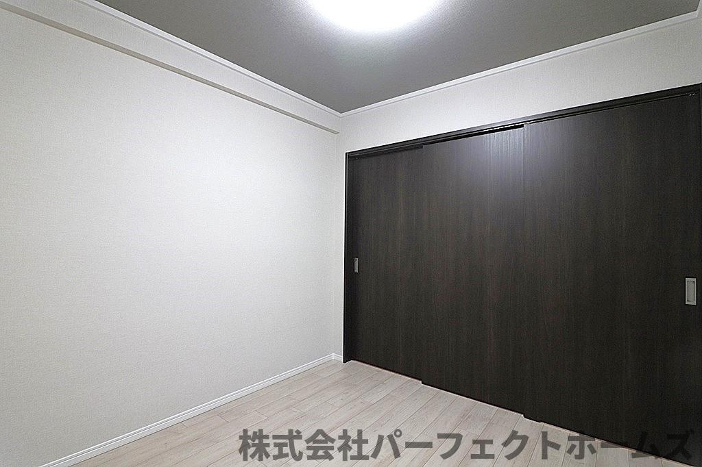 メゾンハリマックス楠葉の洋室|広々とした洋室です