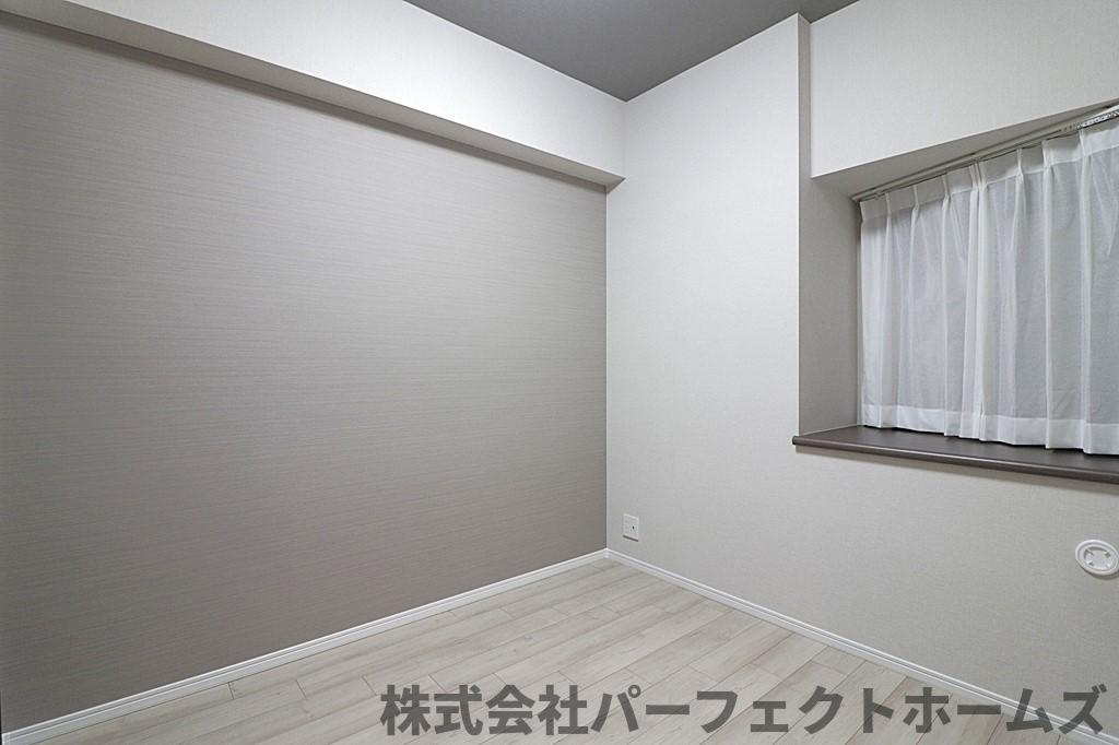 メゾンハリマックス楠葉の洋室|落ち着いた色調の洋室です