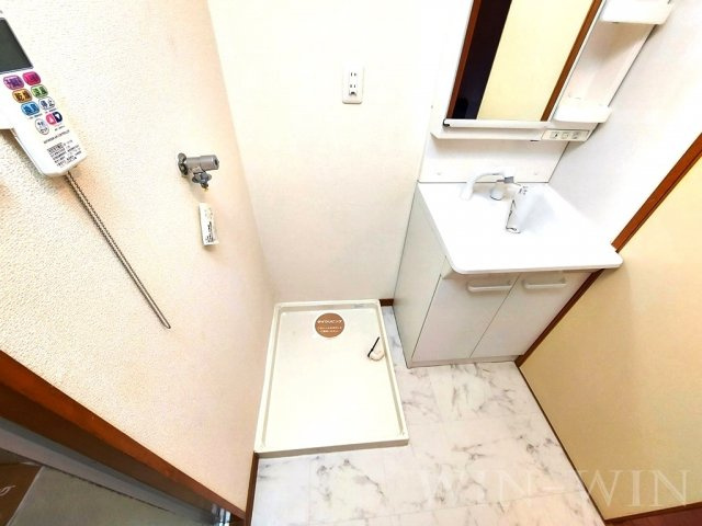ヴィンテージ本多 Ⅲの独立洗面台|イメージ（同建物内別部屋の写真です）