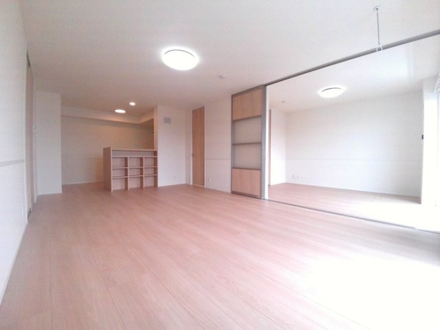 リヴェール的場の居間・リビング|居間です
