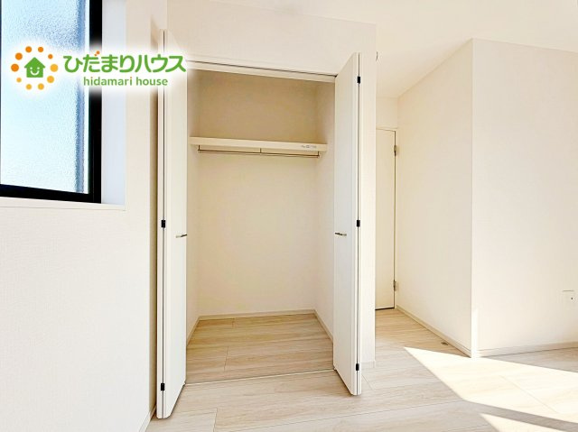 【収納】 | 水戸市堀町25期　新築戸建　2号棟 | クローゼットタイプの収納は荷物がどこにあるかすぐに見つかります！
