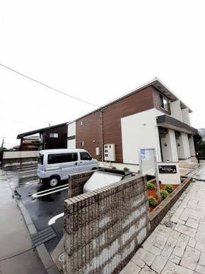 【駐車場】 | ステラ中島 | 駐車場に車を止められます