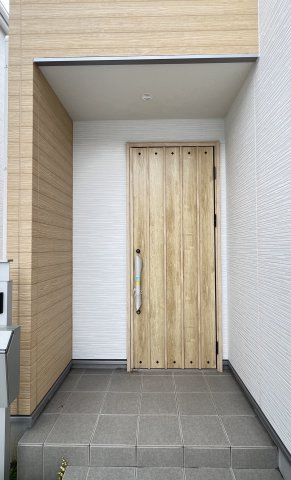 桜井市粟殿 ３区画　３号地 の玄関|ゆとりある玄関まわりで毎日の出入りも快適