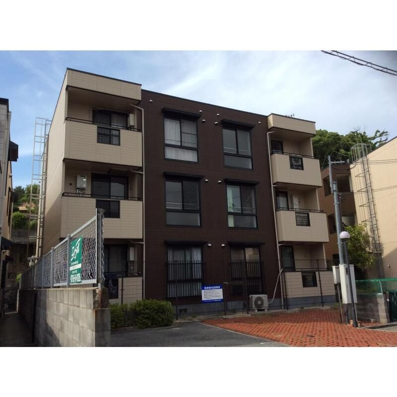 岡田山ハイツ　A棟