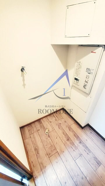 寿々川ビルの設備|洗濯機置き場です。