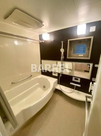 ジオ千里桃山台2番館の浴室