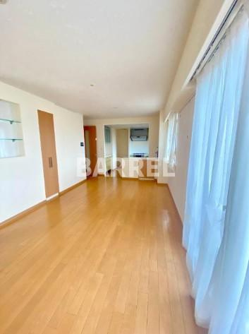 ジオ千里桃山台2番館の居間・リビング