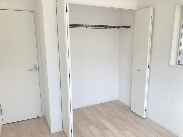 クレイドルガーデン前橋市下新田町第６　１号棟の収納|２階洋室２収納です