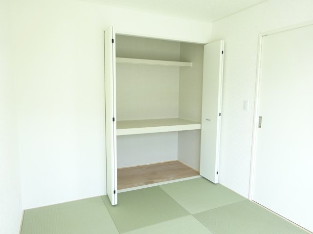 クレイドルガーデン前橋市下新田町第６　１号棟の収納|和室にも収納スペースがあります