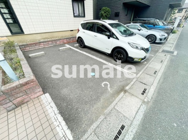 ライネスハイムの駐車場|駐車場です。