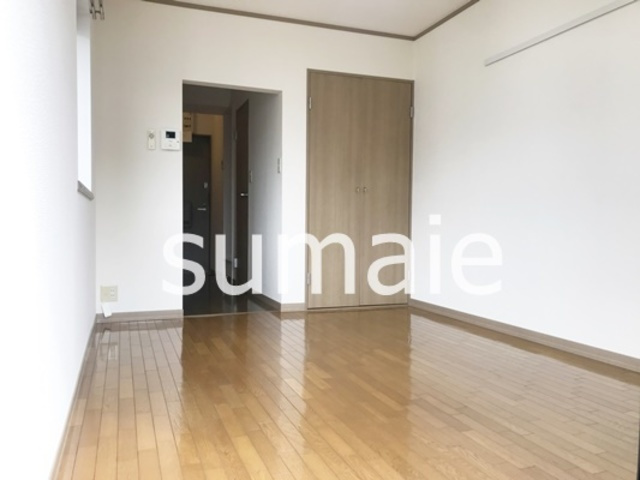 ライネスハイムの居間・リビング|6帖の洋室☆　※反転タイプです