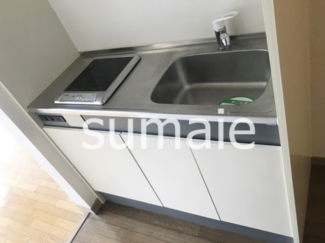 ライネスハイムのキッチン|ＩＨコンロ付きキッチン。※反転タイプです