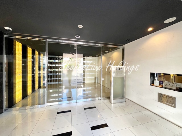 ガーラ・グランディ横濱桜木町のエントランス|おしゃれなエントランス♪