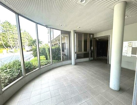 レクセルマンション南行徳　6階　角　部屋　リ　フォーム済のエントランス