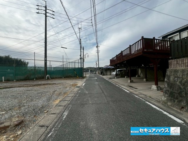 【同施工物件ご案内可能】日進市藤島町五反田　全2棟の前面道路含む現地写真|事前予約にて現地ご見学いただけます！お気軽にお問い合わせください♪
■株式会社　セキュアハウス■
住宅ローンに強く、知識、経験豊富なスタッフ在籍
お客様に寄り添い、ご成約後もサポート致します。
