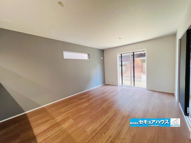 【同施工物件ご案内可能】日進市藤島町五反田　全2棟の内観：施工例|【LDKイメージ】
◆日当たりが良く温かい広々リビングは家族の団らんスペースになります。　　　　　　　　　　　　　　　　　　　　　　　　　　　　　　　　　　　　　　　　　　　　　　　　　　　　　　　　