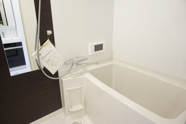 Grandtic伝馬町の浴室