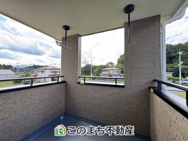 いろどりアイタウン日光市森友23-P1のバルコニー|南向きの大型バルコニーは陽当り良好で、たっぷりのお洗濯物もよく乾きます！
さらにインナーバルコニーなので雨の日でも安心してお出かけできますね♪