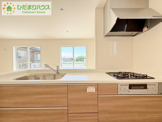 いわき市仁井田寺前1期　新築戸建　1号棟のキッチン|料理をしながらでも、ご家族との会話を楽しめる対面式キッチン♪