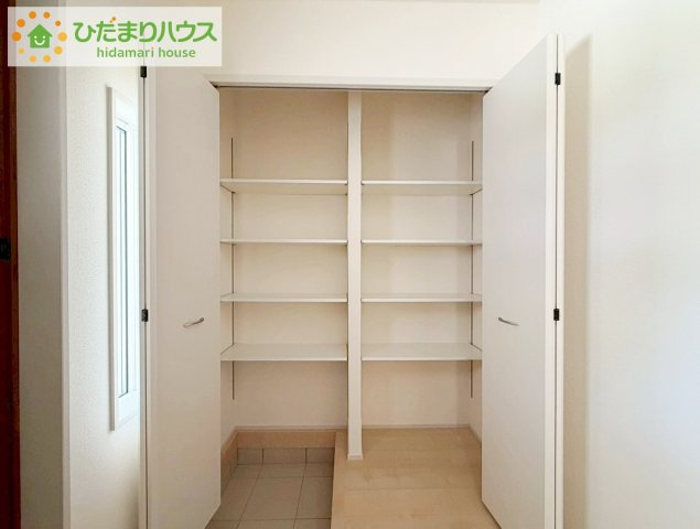 いわき市仁井田寺前1期　新築戸建　1号棟の収納|スニーカーマニアも納得の天井まであるシューズボックス!(^^)!
