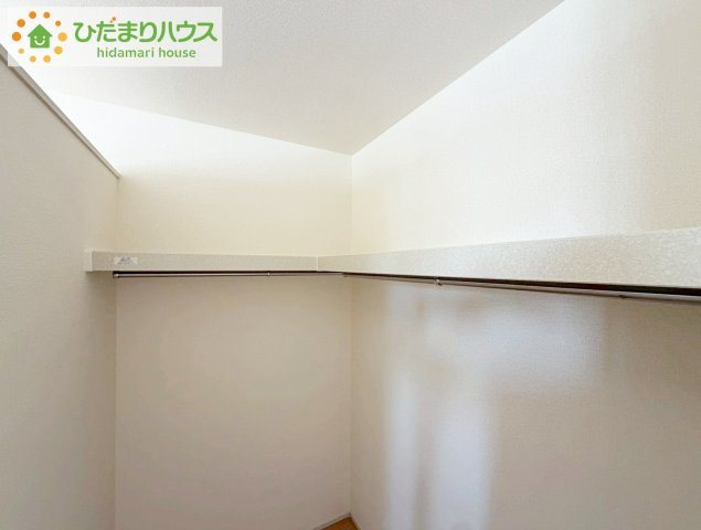 いわき市仁井田寺前1期　新築戸建　1号棟の収納|"ママに人気のウォークインクローゼット付き！
コートやジャケットはもちろん、季節物や布団なども全部収納できちゃいます(^^)/"