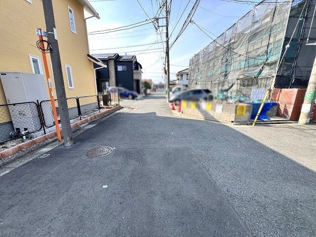 【前面道路含む現地写真】 | 練馬区土支田3丁目　新築一戸建住宅　全3棟　（成増店） | 自然環境と調和した良好な住環境
