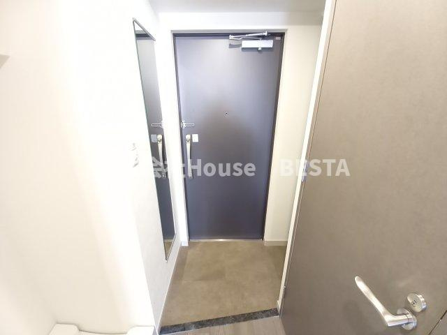 プレサンス神戸長田ラディアラの玄関