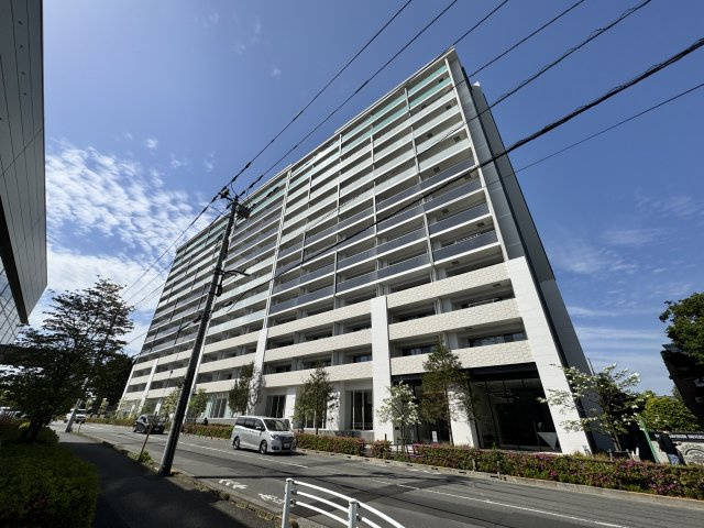 プレミスト昭島モリパークグランの外観