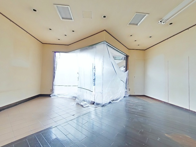 ドルチェ武庫之荘店舗・事務所の内装|北側