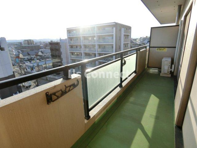 【バルコニー】 | セントレアカマⅡ | ５階のお部屋で洗濯物もたくさん干せます。