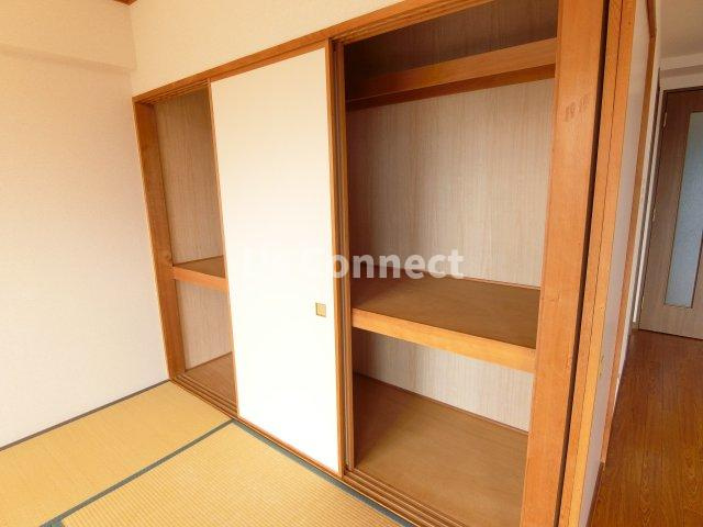 【設備】 | セントレアカマⅡ | 和室には１間半の押入付き。