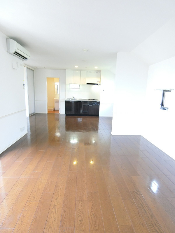 Ｆａｍｉｌｌｅの居間・リビング