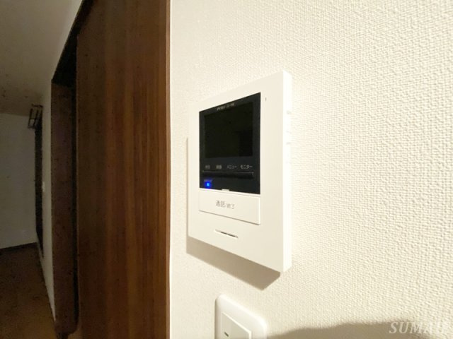ルミナスフラットのセキュリティ|モニター付きインターホンです☆