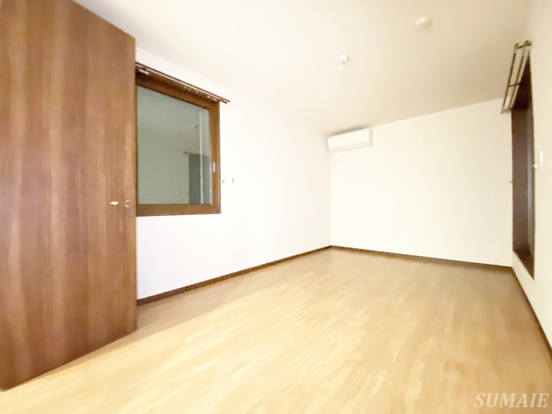 ルミナスフラットの居間・リビング|10.5帖のリビングです☆