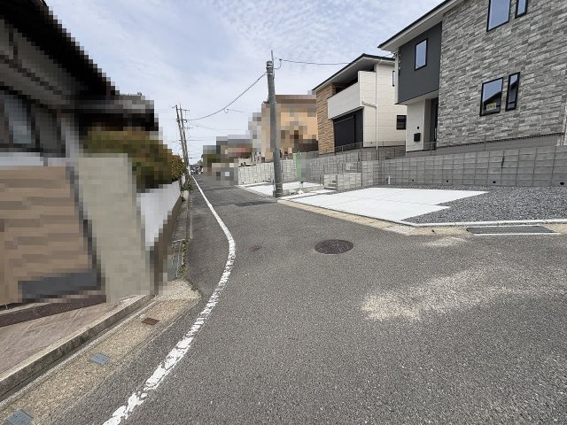 【その他】 | 大野城市南ケ丘2丁目3期　2号棟（全2棟）【仲介手数料無料・0円】 | 現地写真。前面道路です。